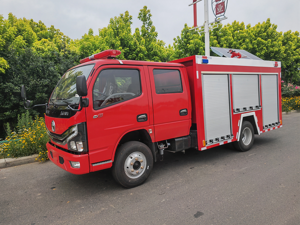 東風(fēng)多利卡消防救險車（3噸）